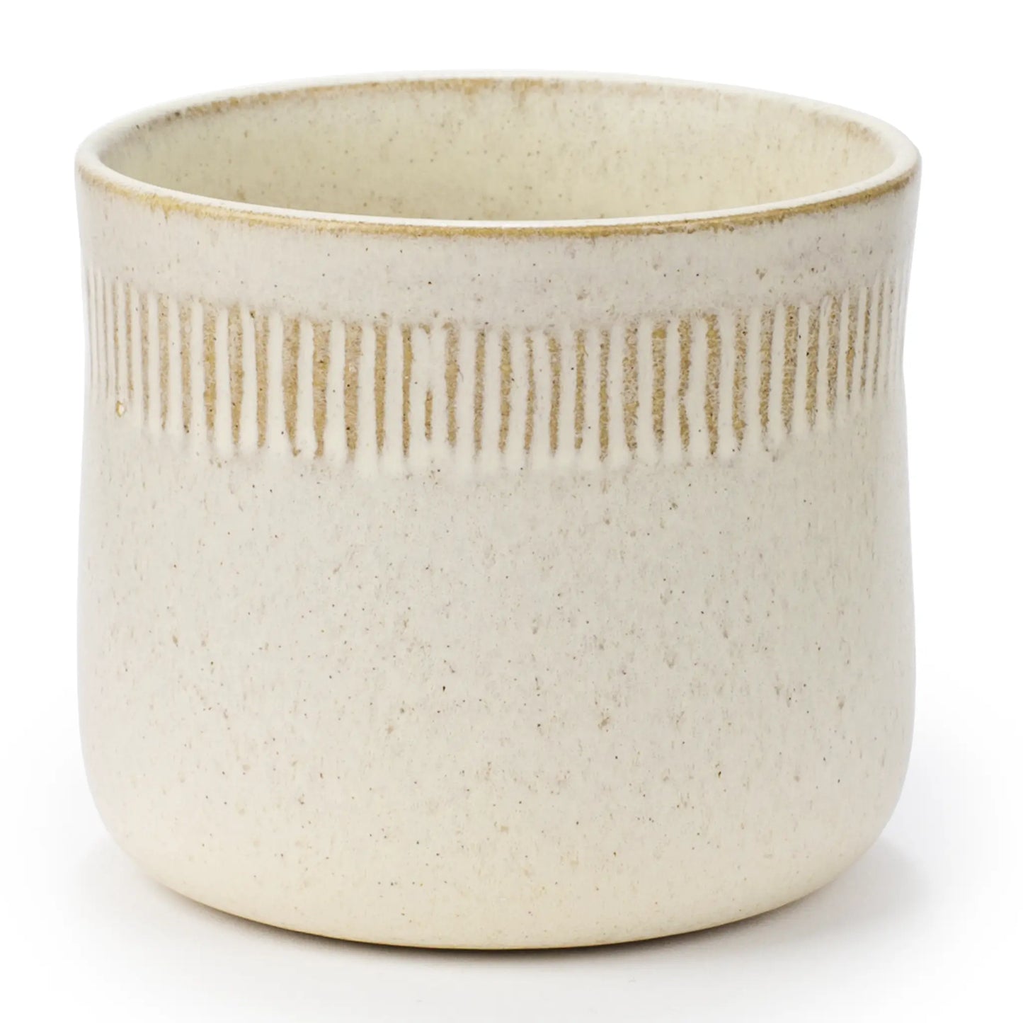 Cup är designad av Eva Staehr Nielsen och är en vit kaffe- och tekopp